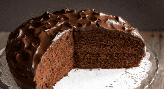Deliciosa Torta de Chocolate. Receita Super Rápida e Prática. Confira