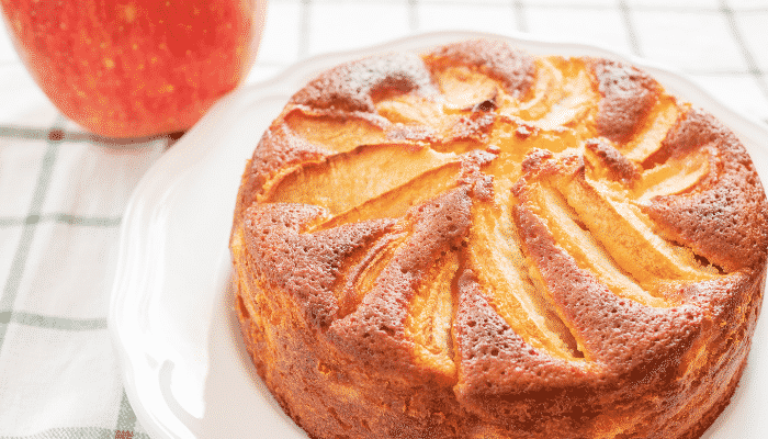 Bolo de Iogurte Com Maçã e Canela. Receita Fit em 1ª Mão Direto da Gringa Para sua Mesa