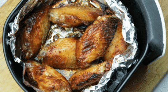 Peito de frango na air fryer caseiro crocante e delicioso. Faço muito essa receita em casa
