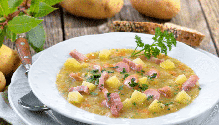 Sopa de batata deliciosa e fácil experimente e se surpreenda