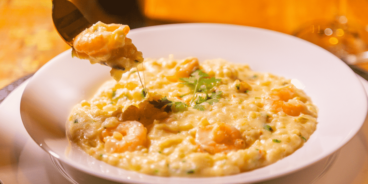 Arroz cremoso com requeijão com tempero caseiro de vovó