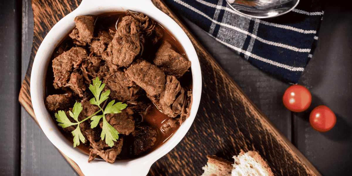 Carne de panela deliciosa e fácil com tempero caseiro de vovó