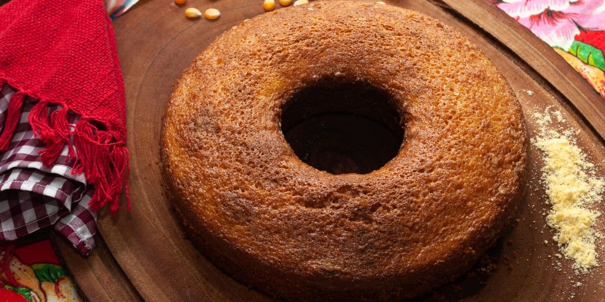 Receita do Bolo de fubá da vovó fácil de preparar e bem delicioso que toda família vai amar