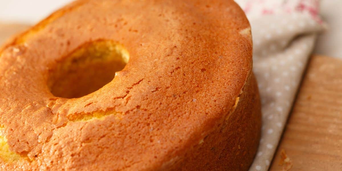 Bolo de fubá com leite de coco