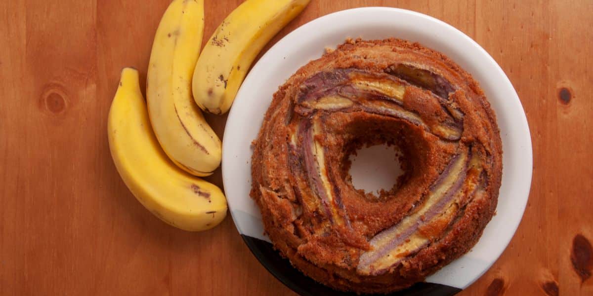 Bolo de banana sem ovos 