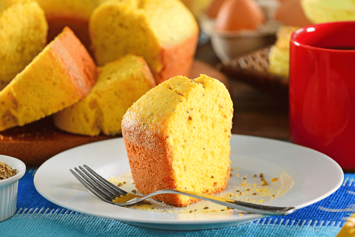 Bolo de milho sem farinha trigo fofinho: uma delícia fácil e rápida de fazer