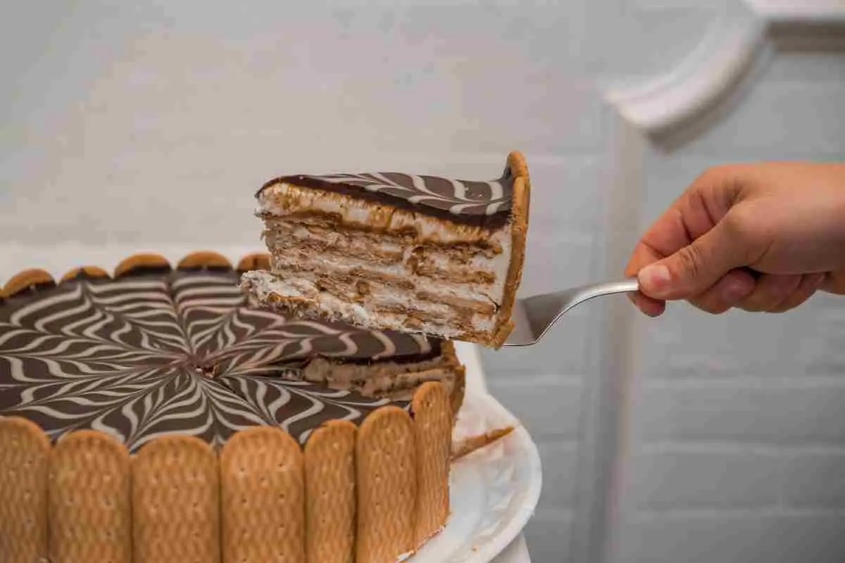 Torta alemã fácil: uma sobremesa deliciosa e simples de preparar