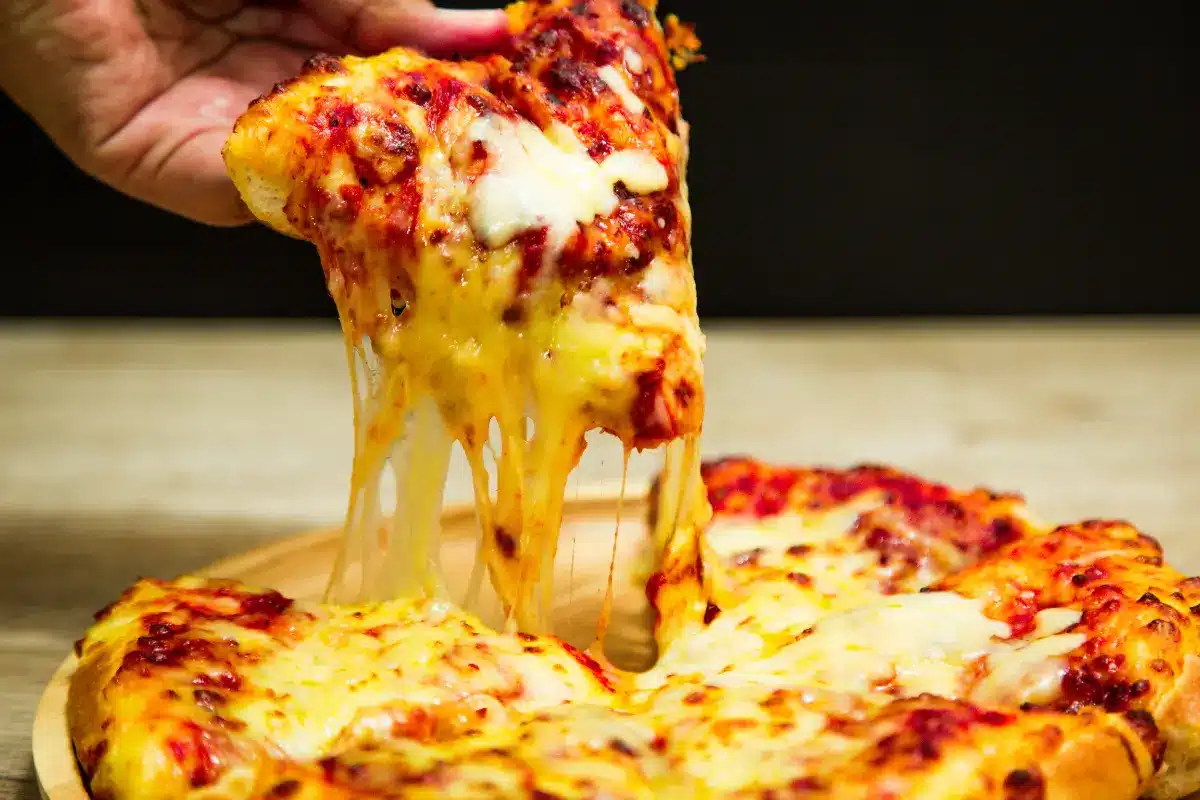 Pizza de Liquidificador: Praticidade e Sabor em Cada Fatia