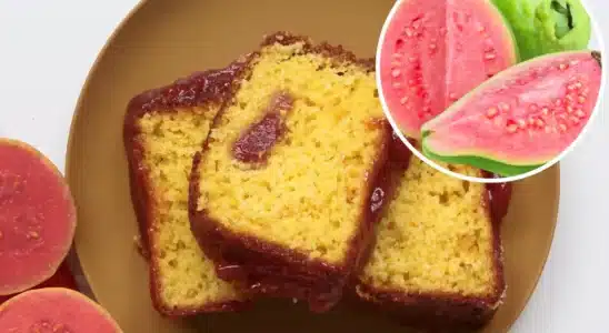 Receita de Bolo de Fubá com Goiabada Fofinho