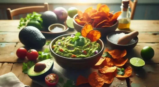 Guacamole com Chips de Batata Doce Assada